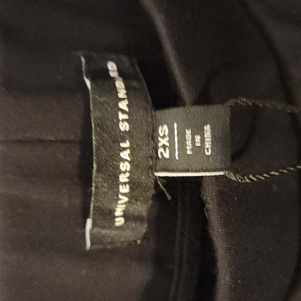 UNIVERSAL STANDARD Minimalist Moro Pocket Signature Ponte Pants Black, Size 6-8 - Picture 3 of 12